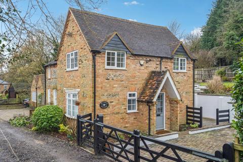 5 bedroom detached house for sale, Sniggs Lane, High Wycombe HP10