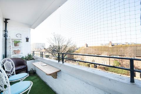 Flat 28, Auckland House White City Estate, London, W12 7NL
