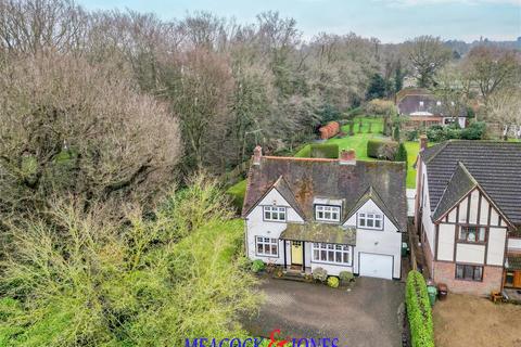 4 bedroom detached house for sale, Shenfield Gardens, Hutton, Brentwood