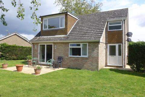 3 bedroom detached house to rent, Brecklands, The Street, Herringswell, Suffolk, IP28 6SX