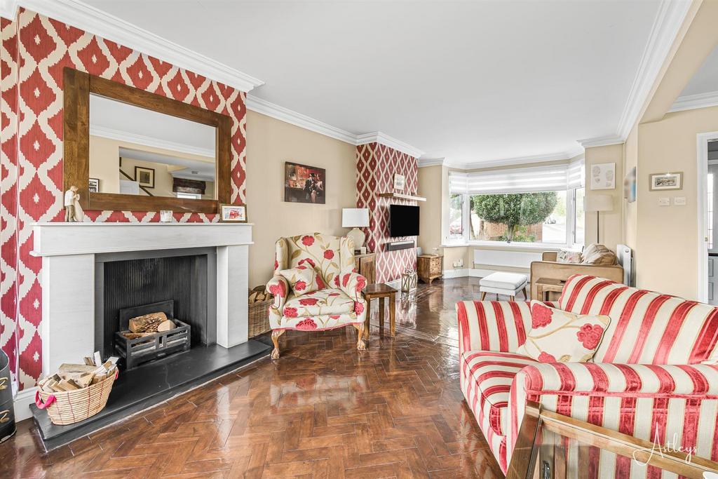 Another Aspect Of The Lounge