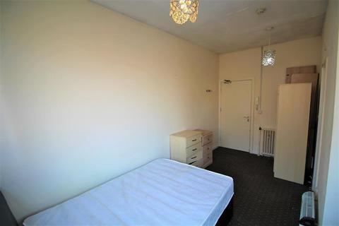 1 bedroom flat to rent, Mitford Street, Stretford, Manchester, M32 8AQ