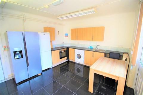 1 bedroom flat to rent, Mitford Street, Stretford, Manchester, M32 8AQ