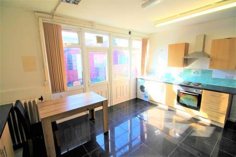 1 bedroom flat to rent, Mitford Street, Stretford, Manchester, M32 8AQ