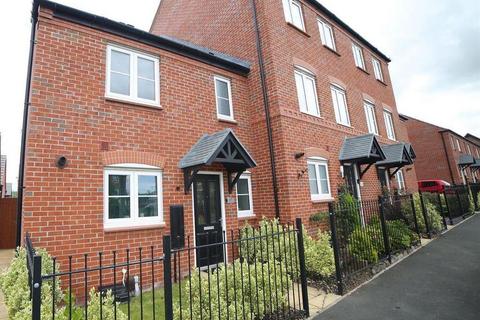 3 bedroom semi-detached house to rent, Sorbus Avenue, Hadley, Telford