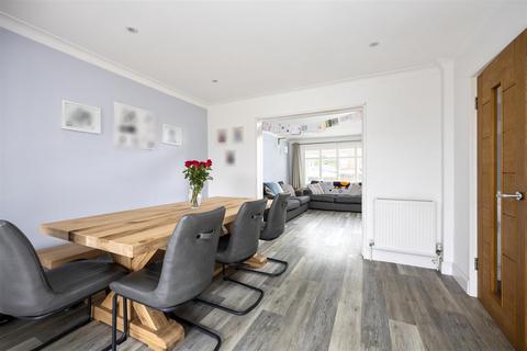 48 Brangwyn Drive, Brighton, BN1 8XD