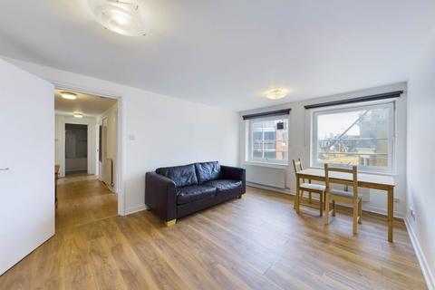 1 bedroom flat to rent, Vale Royal House, New Port Court, London