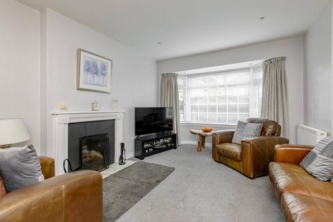 18 Comiston View, Edinburgh, EH10 6LP