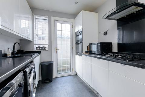 18 Comiston View, Edinburgh, EH10 6LP