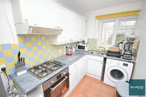 2 bedroom apartment for sale, Wickliffe Avenue, Finchley, N3