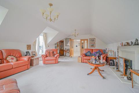 undefined, Avenue Road, Dorridge, B93