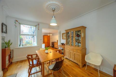 4 bedroom terraced house for sale, Southgrove Road, Broomhall, Sheffield