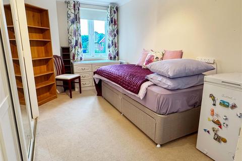 undefined, Church Street, Littlehampton BN17