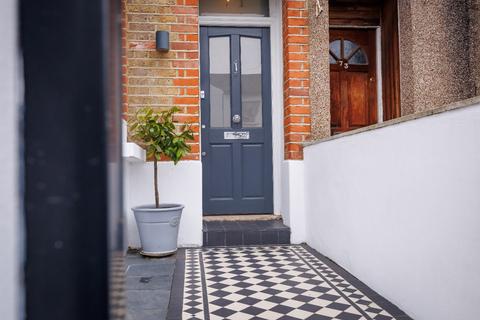 3 bedroom terraced house for sale, Barclay Road, Walthamstow Village, E17