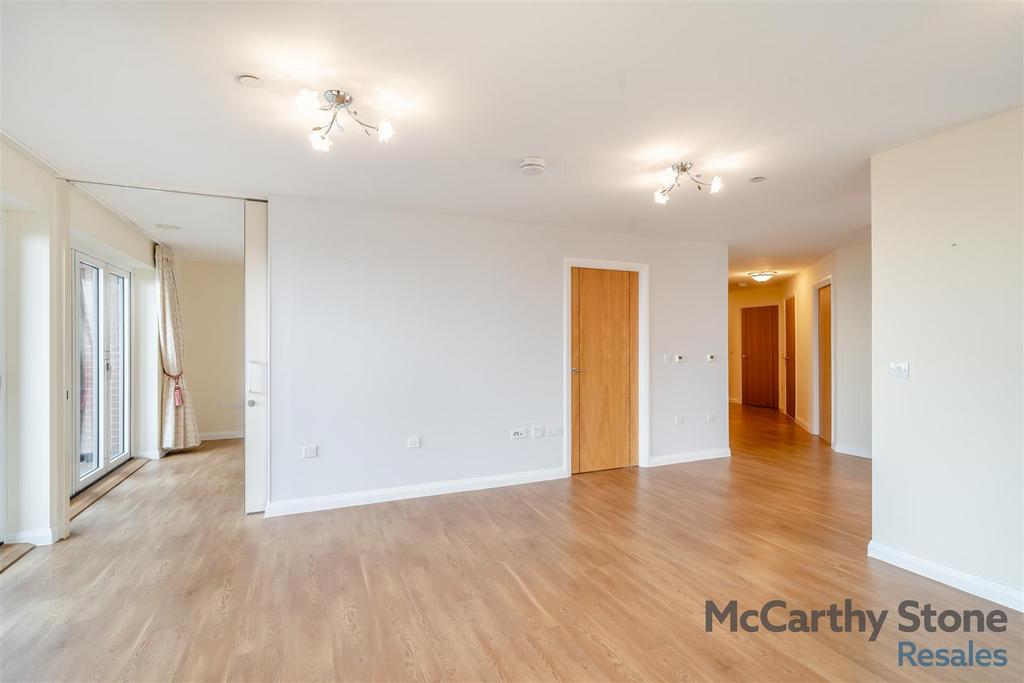 8635949-interior09.jpg