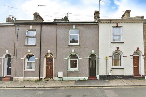 2 bedroom terraced house to rent, Bernard Street Gravesend DA12