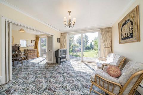undefined, The Avenue, Sunbury-On-Thames TW16