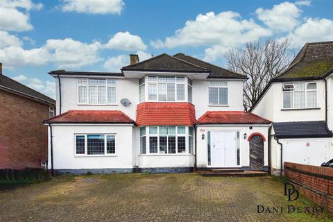 4 bedroom detached house for sale, Kings Drive, Edgware HA8