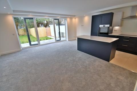 3 bedroom apartment for sale, Golf Links Road, Ferndown, BH22