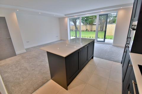 3 bedroom apartment for sale, Golf Links Road, Ferndown, BH22