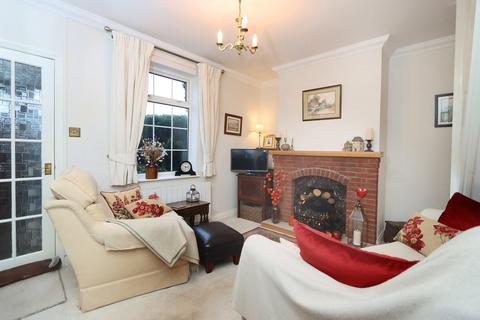 2 bedroom terraced house for sale, Droitwich Road, Hartlebury, Kidderminster, DY10