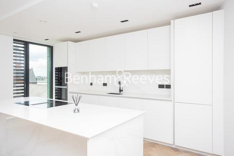 2 bedroom apartment to rent, Cluny Mews, Kensington SW5