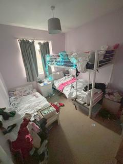 4 Ridge Close, London, SE28 0HW