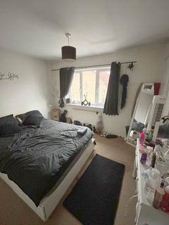 4 Ridge Close, London, SE28 0HW
