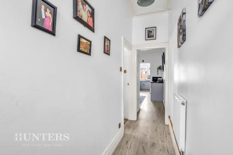 7 School Road, Oldham, OL8 4SL