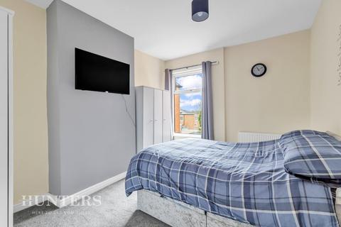 7 School Road, Oldham, OL8 4SL