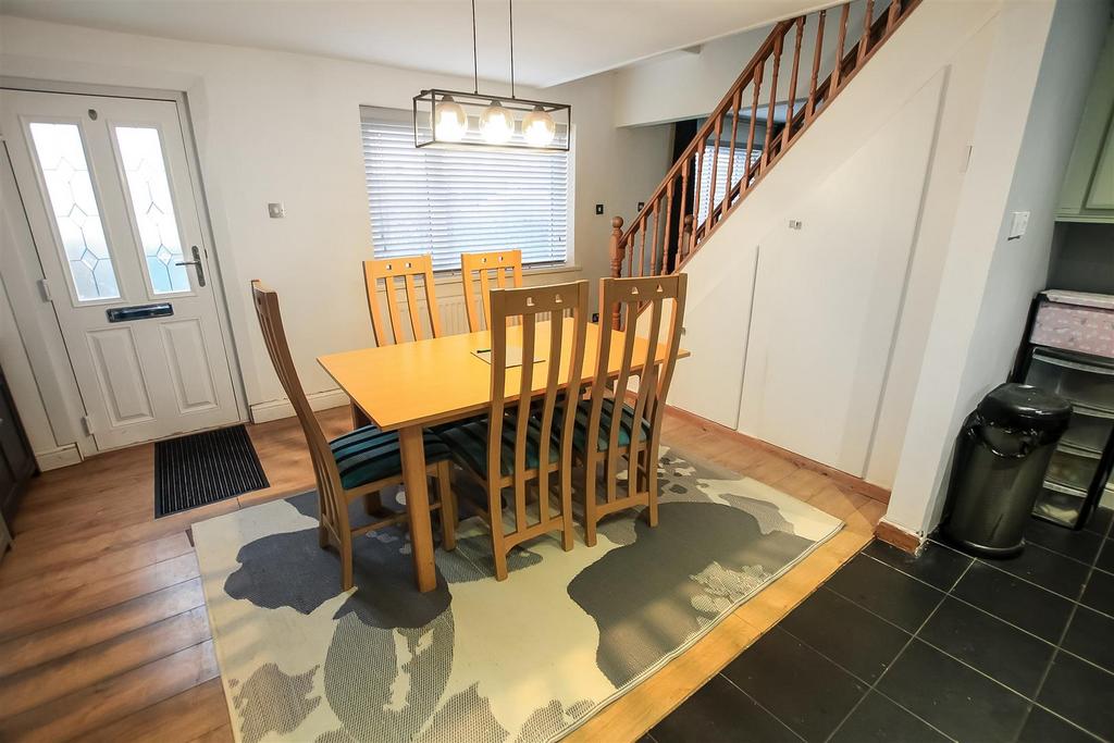 Dining Room (2).jpg