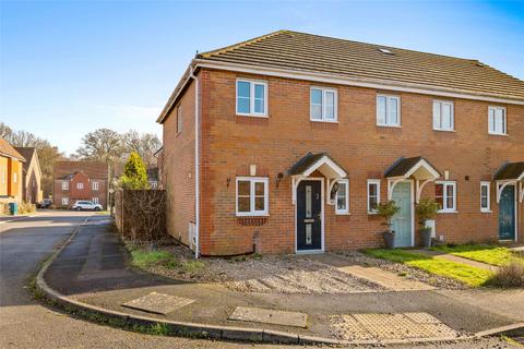 2 bedroom end of terrace house for sale, De Burgh Gardens, Tadworth, Surrey, KT20