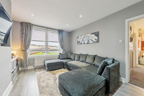 24 Burnside Crescent, Fauldhouse, Bathgate, EH47 9JB