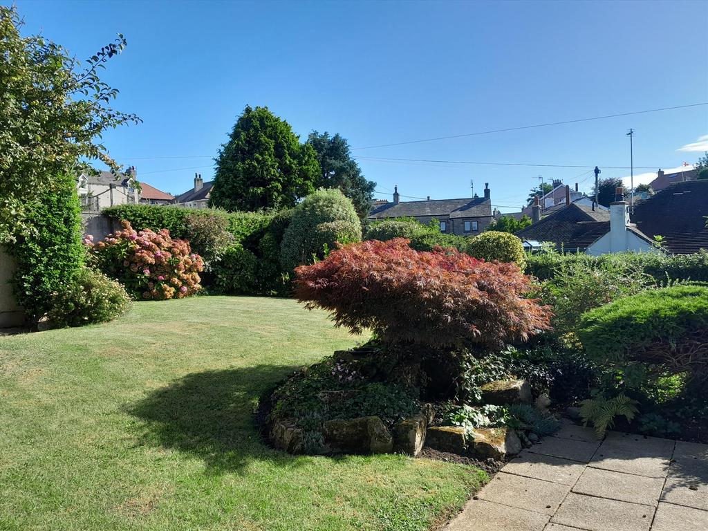 Salem Mews Gardens