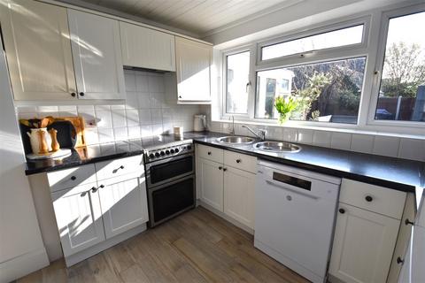 3 bedroom chalet for sale, Newton Hall Gardens, Rochford