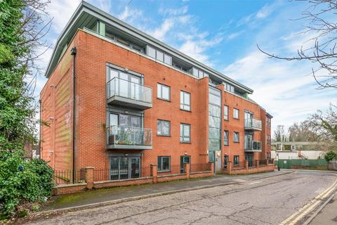 1 bedroom flat for sale, Station Approach, Epsom