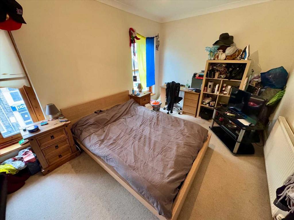 Bedroom 1 (Flat)