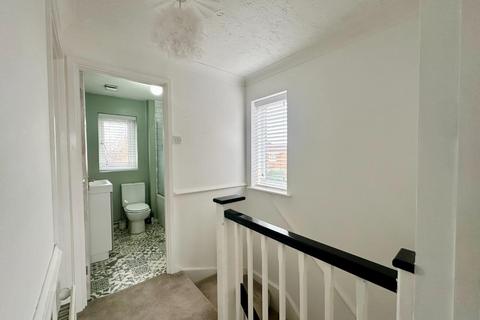 3 Millside Close, Northampton, NN2 7TR