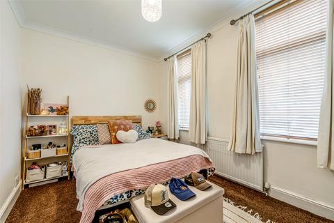 1 bedroom flat for sale, Christchurch Road, Worthing, West Sussex, BN11