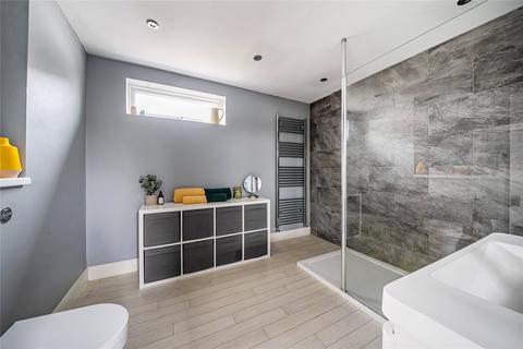 38 Conquest Road, Addlestone, KT15 1SN