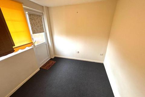 18 Mapperley Drive, Northampton, NN3 9UF