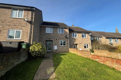 3 bedroom terraced house to rent, Mount Rise, Halstead CO9