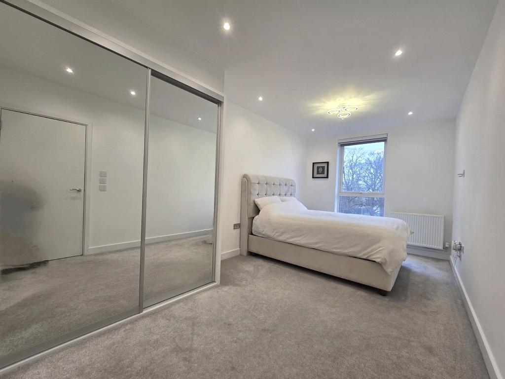 Bedroom (2)