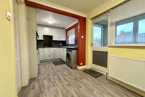 17 Cliff Terrace, Hornsea, HU18 1JA