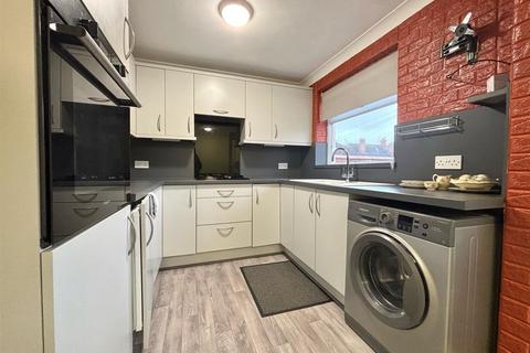 17 Cliff Terrace, Hornsea, HU18 1JA