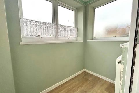 17 Cliff Terrace, Hornsea, HU18 1JA
