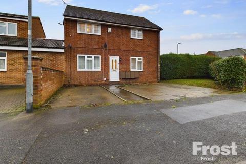 2 bedroom maisonette for sale, The Normans, Slough, Berkshire, SL2