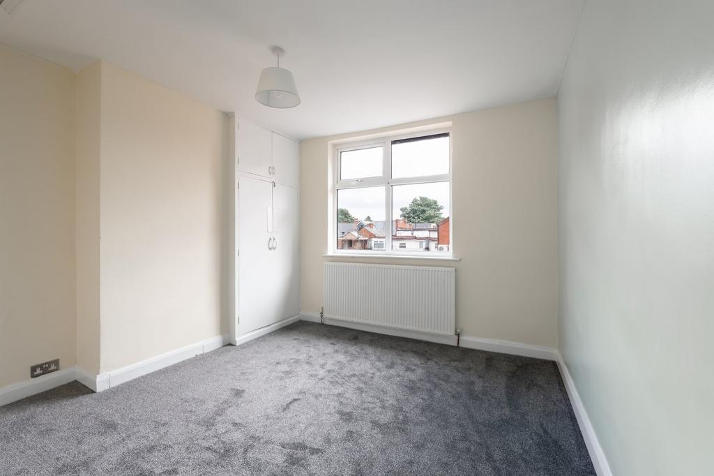 Bedroom (Rear)