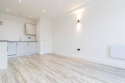 1 bedroom apartment to rent, Kingsbridge Point, Swindon SN1