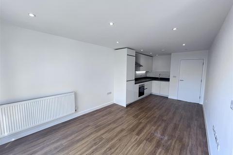 1 bedroom flat to rent, High Road, Wembley,